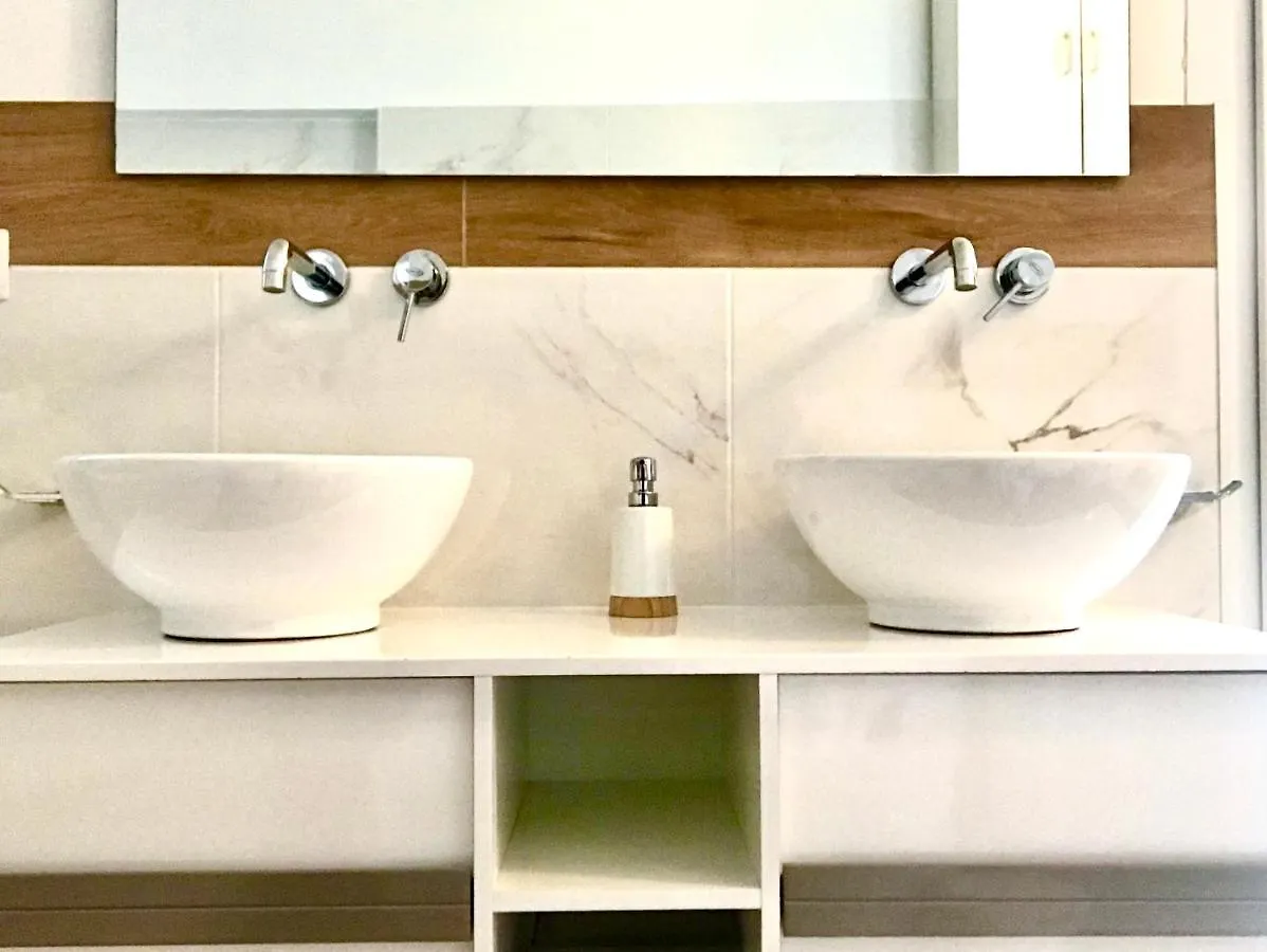 Stanza E Bagno Privato, Idromassaggio Con Extra Fee, In Appartamento Ferrare 0*,  Italie