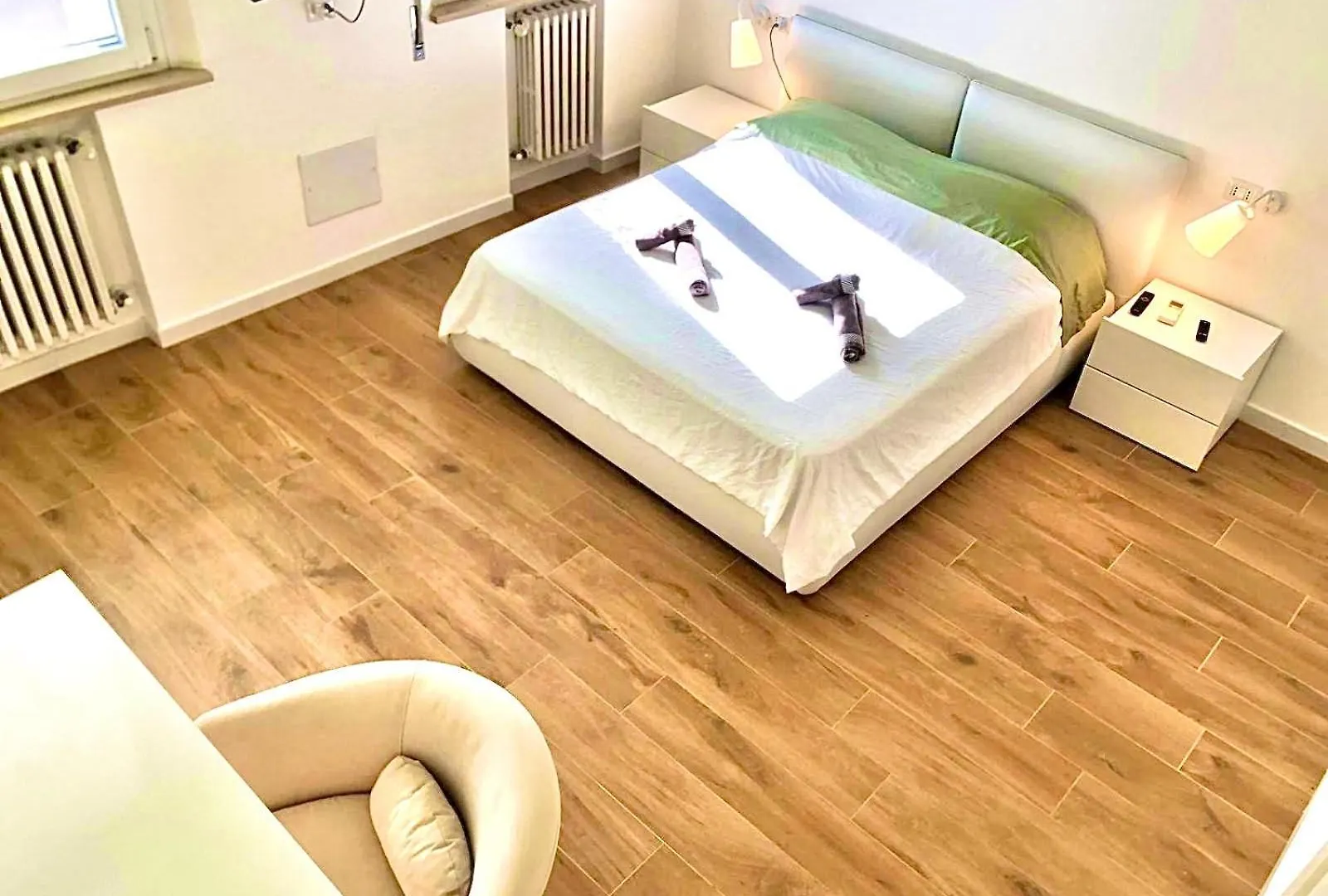 Stanza E Bagno Privato, Idromassaggio Con Extra Fee, In Appartamento Ferrare Couette-café
