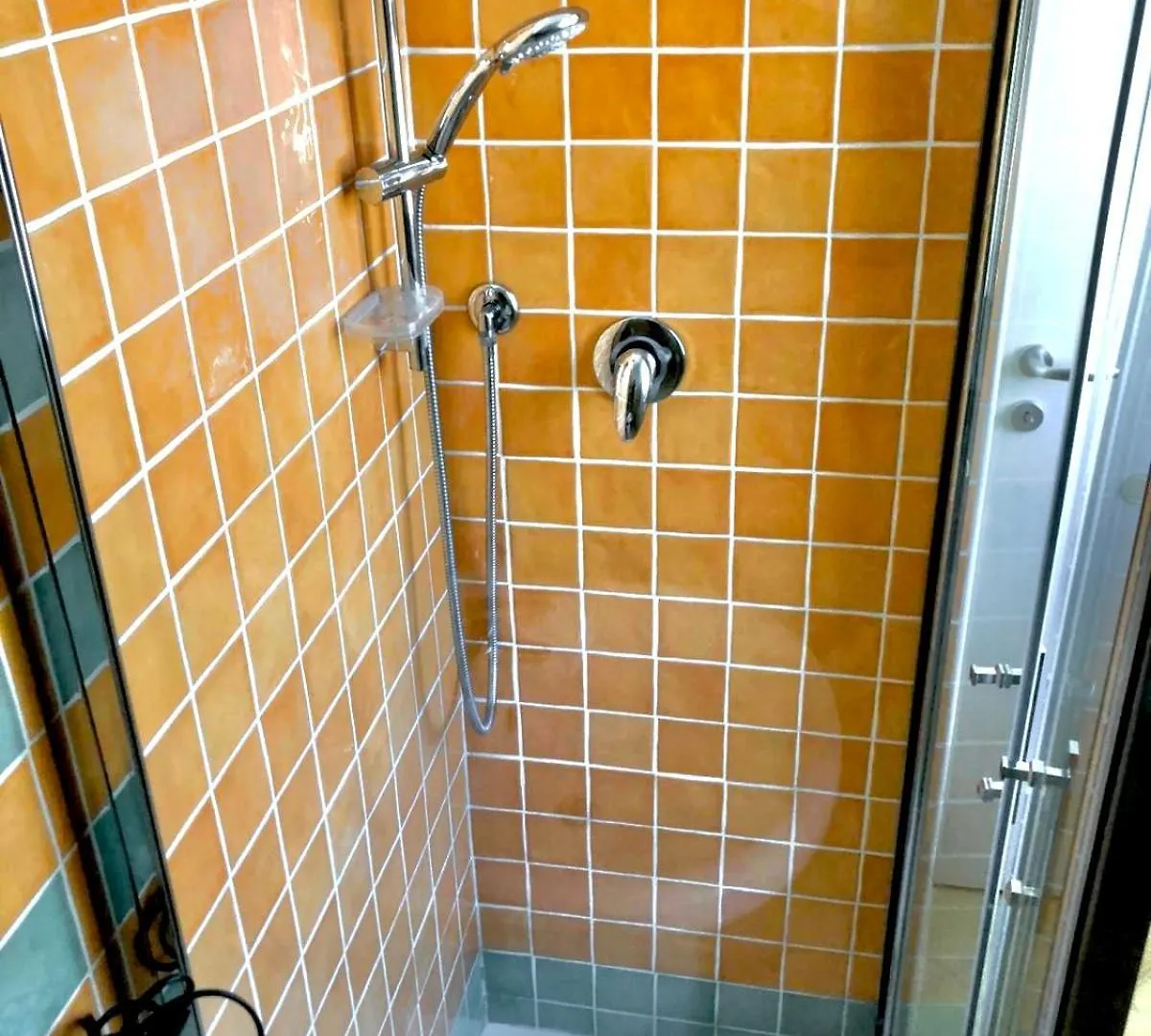 Stanza E Bagno Privato, Idromassaggio Con Extra Fee, In Appartamento Ferrara