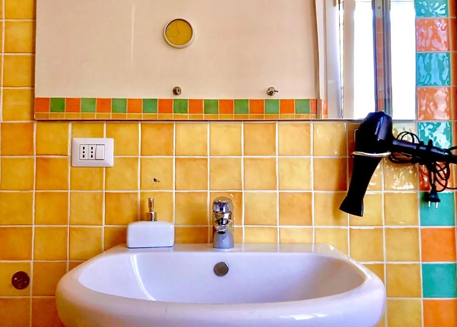 Bed & Breakfast Stanza E Bagno Privato, Idromassaggio Con Extra Fee, In Appartamento Ferrara Italy